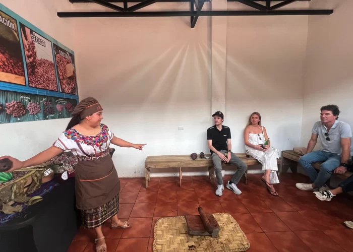 cultural-san-juan-la-laguna-full-day-tour-9